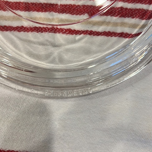Pyrex lid p83c - Picture 2 of 2